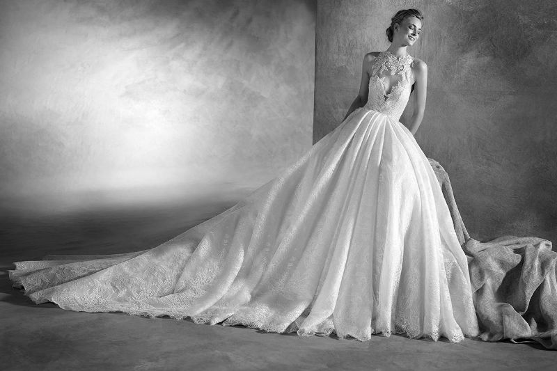 pronovias 手工皇室禮服